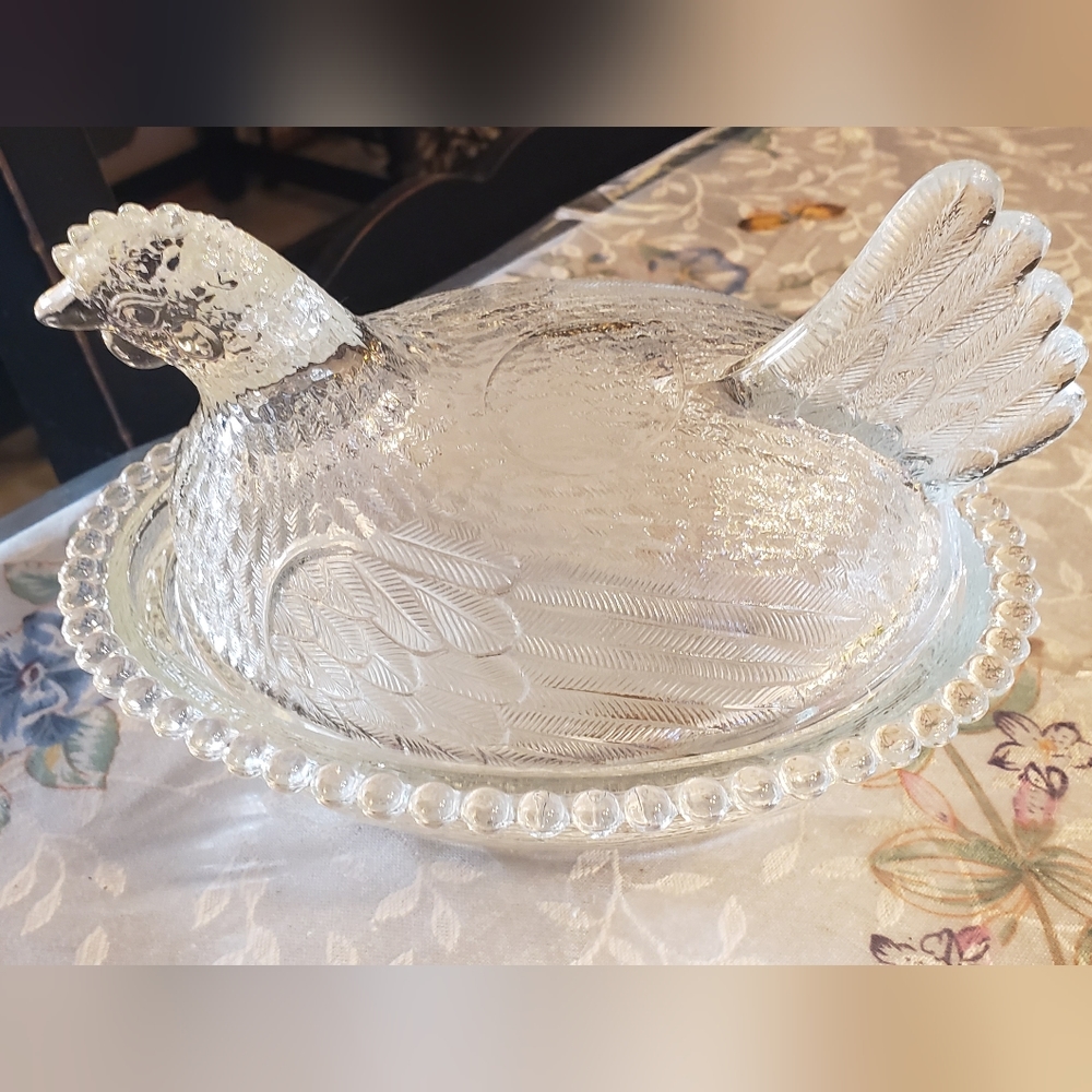 Vintage clear glass hen
